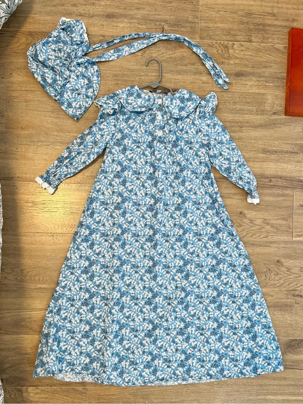 Scarlet Darkness Floral Pioneer Peter Pan Collar Dress with Matching Bonnet